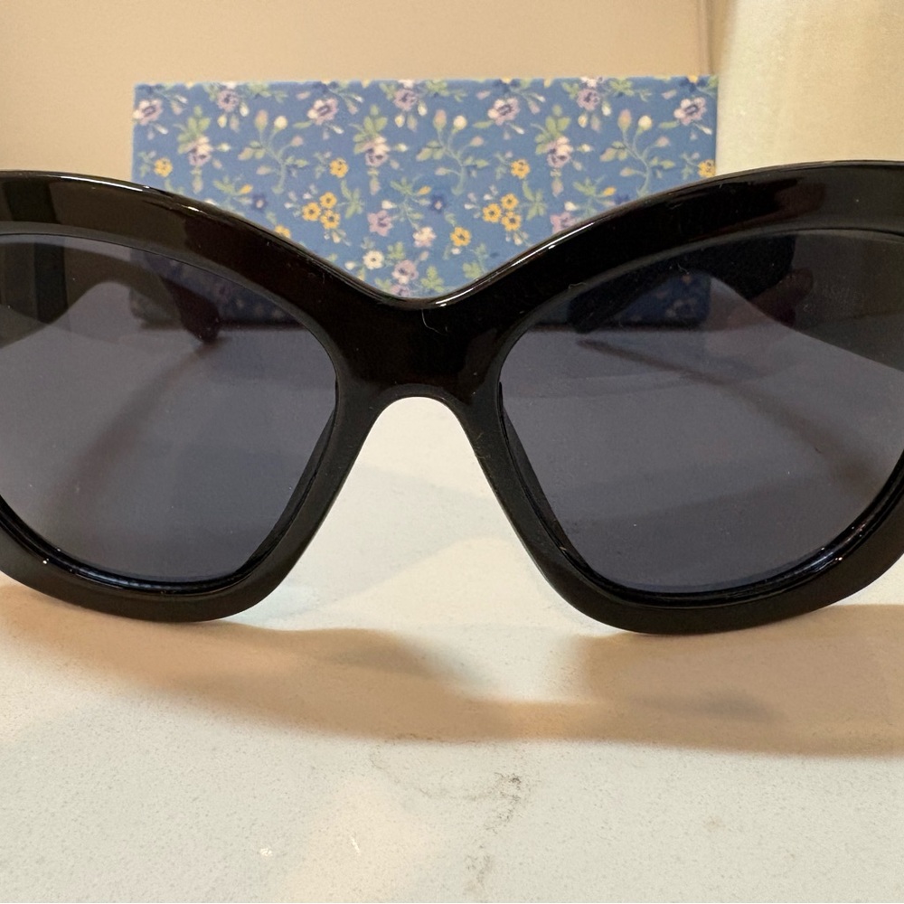 Black Laura Ashley Women's Oversized Sunglasses